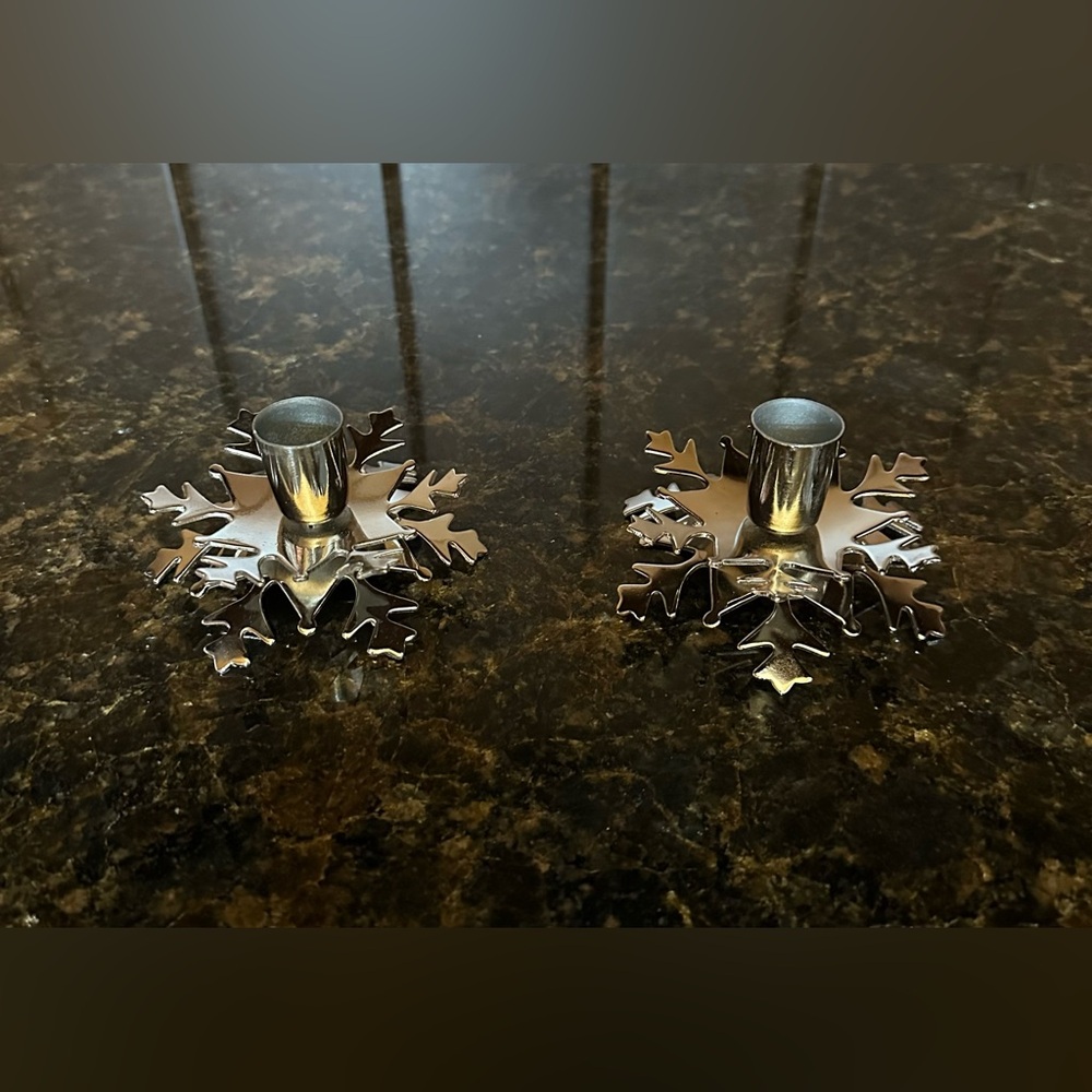 Snowflake Holiday 3D Silver-Toned Metal Candlestick Holders Set of 2